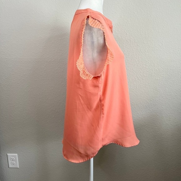 Gibson Blouse Women's Size M Coral Lace Relaxed Short Sleeve Flowy Dressy Top - Picture 5 of 9